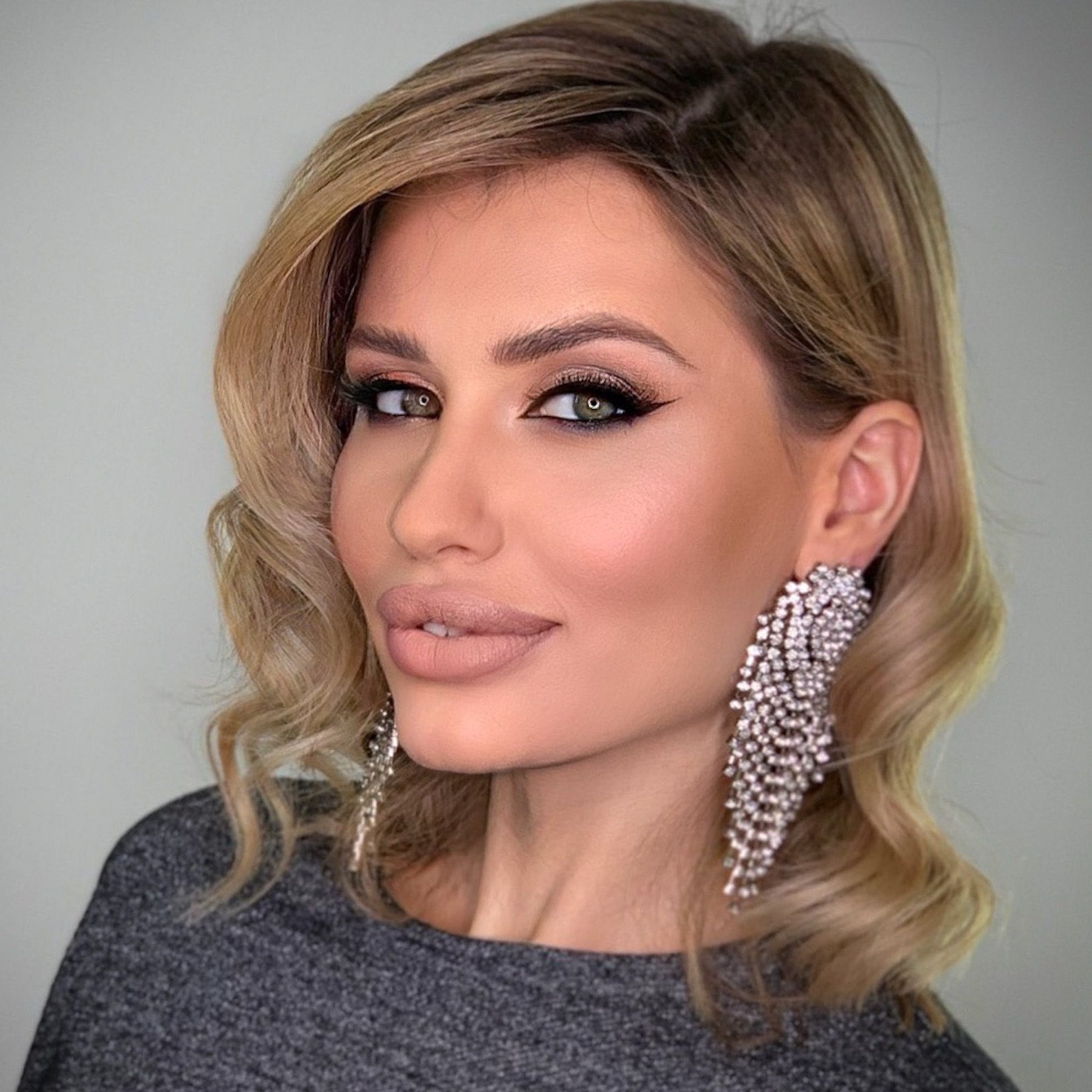 Glam 18