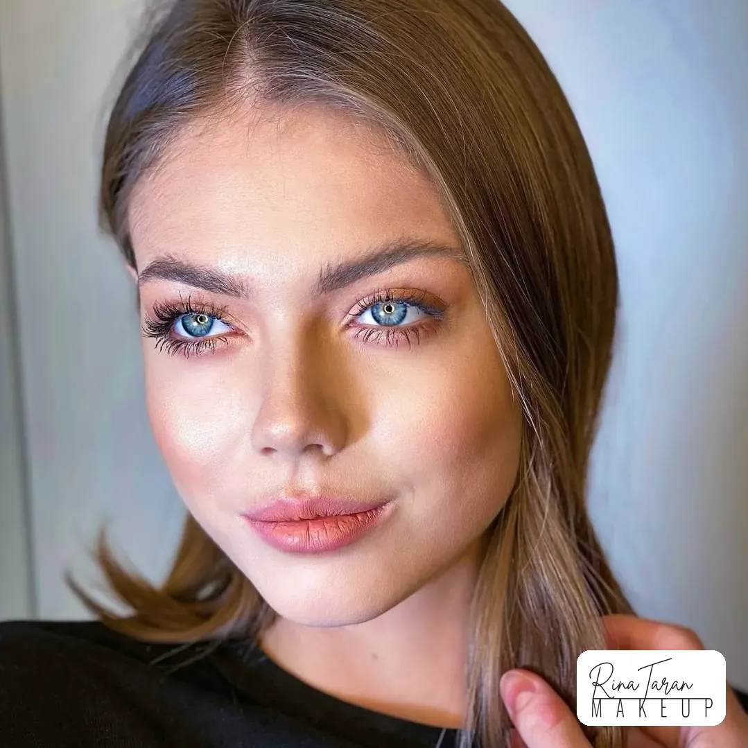 Soft natural makeup for a daytime event, done on location
