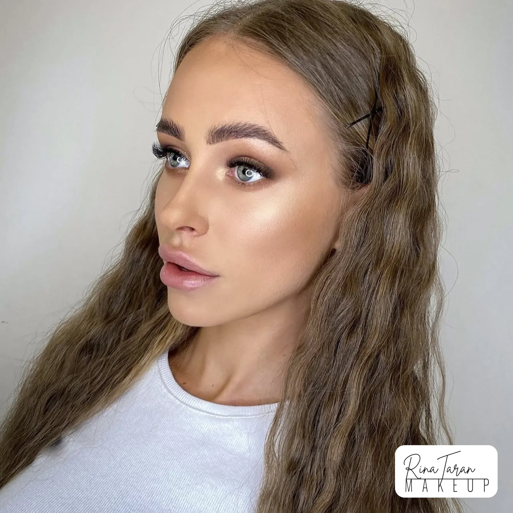 Bronze soft smoky eye with lashes and a soft pink lip